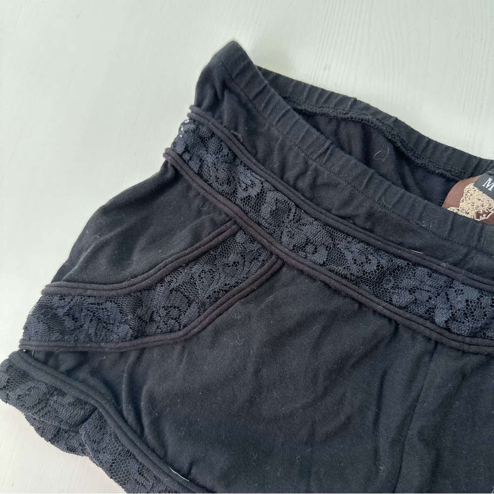 Black Lace Trim Women's Shorts